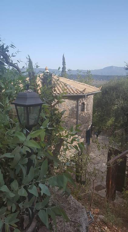 Musician'S Round House & Castello Villa Vátos Dış mekan fotoğraf